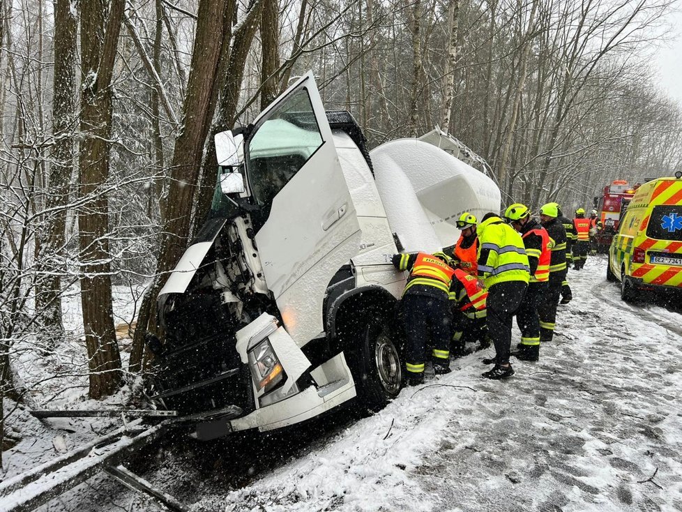 Nehody 28. března v Pardubickém kraji.