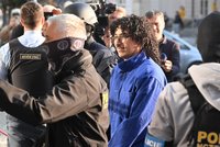 Žhářský útok v Pardubicích: Chytili dalšího podezřelého? Soud rozhodne o nové vazbě