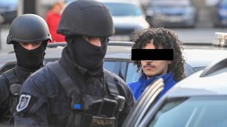 Pardubický útok byl absolutní nesmysl a poškodil Palestince. Levicoví aktivisté panikaří, nebo ho obhajují Pardubický útok byl absolutní nesmysl a poškodil Palestince. Levicoví aktivisté panikaří, nebo ho obhajují