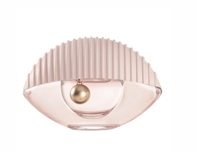 Toaletní voda s vůní šťavnaté hrušky, pivoňky s mandlovými květy a smyslného kosatce EdT, Kenzo World, Kenzo, sephora.cz, 2030 Kč/50 ml Toaletní voda s vůní šťavnaté hrušky, pivoňky s mandlovými květy a smyslného kosatce EdT, Kenzo World, Kenzo, sephora.cz, 2030 Kč/50 ml
