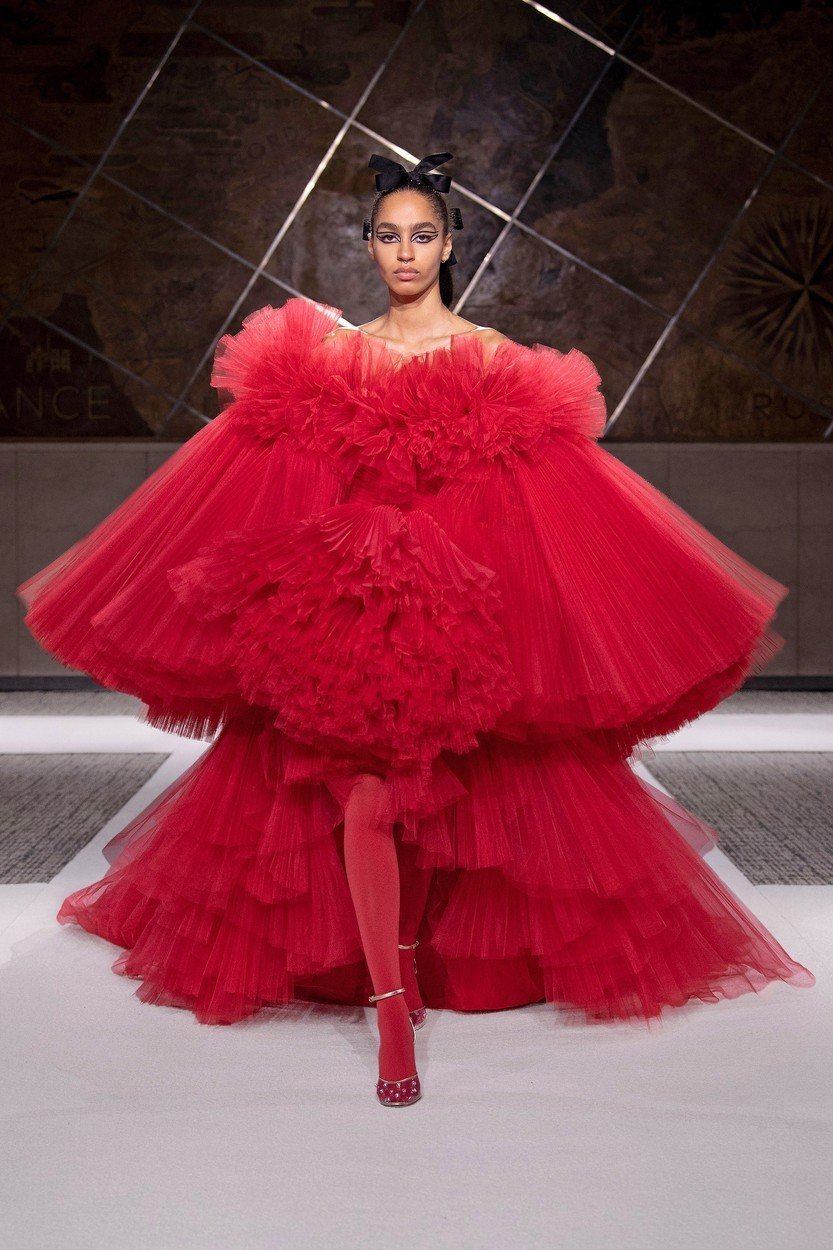 Paris Fashion Week Haute Couture: Giambattista Valli