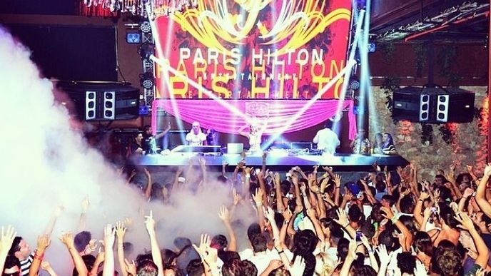 Paris Hilton jako DJ