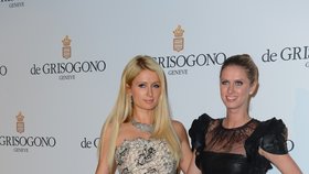 Sestry Hiltonovy v Cannes: Anděl Paris a ďábel Nicky