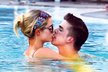 Bazén hotelu Fountainbleau byl svědkem milostných hrátek Paris Hilton