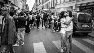 Paříž, Praha a ty další… Podívejte se na černobílé pouliční fotografie českého rodáka, který žije ve Francii