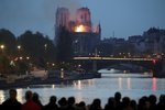 Požár v pařížské katedrále Notre-Dame