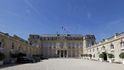 Z domu je výhled na Elysejský palác (na snímku), tradiční sídlo francouzských prezidentů.