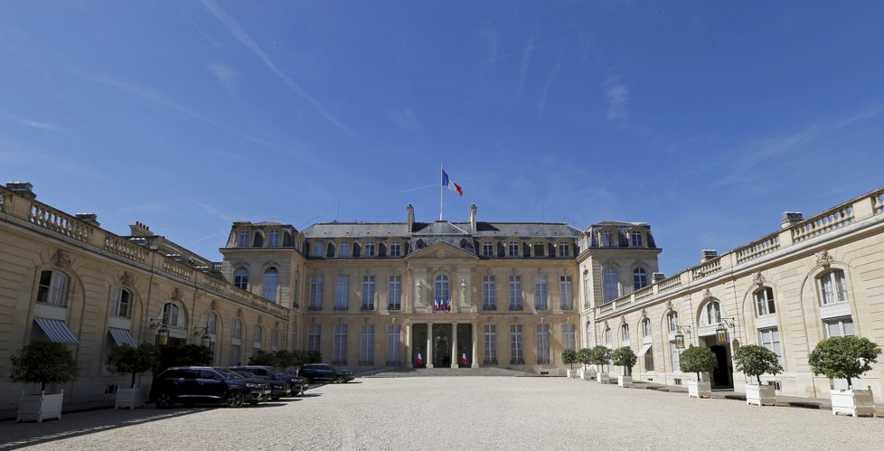 Elysejský palác, tradiční sídlo francouzských prezidentů, je plné uměleckých děl.