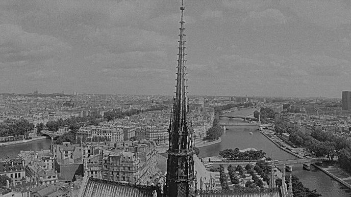 Středová věžička Notre-Dame, 1975