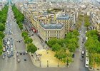 V Paříži prošlo obří zdražení parkovného pro SUV. Ale jen pro návštěvníky