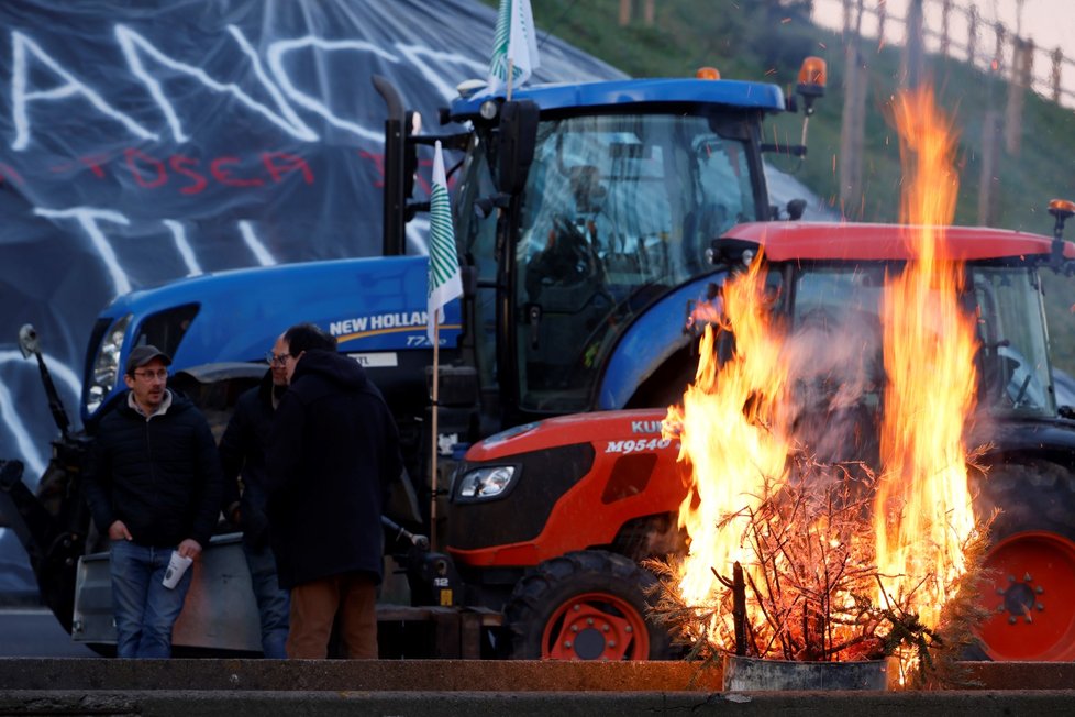 Protesty zemědělců v Paříži