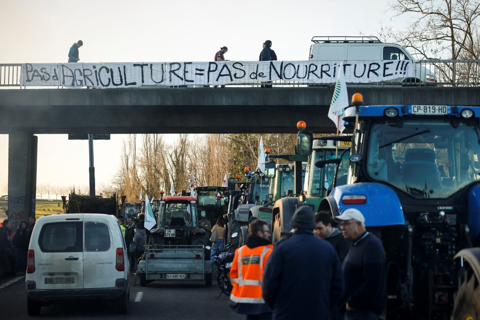 Protesty zemědělců v Paříži