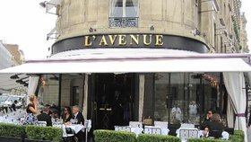 Vyhlášená restaurace L&#39; avenue v Paříži