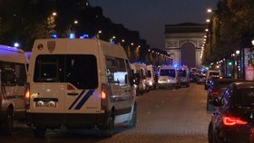 Po střelbě v Paříži zemřel policista i útočník.