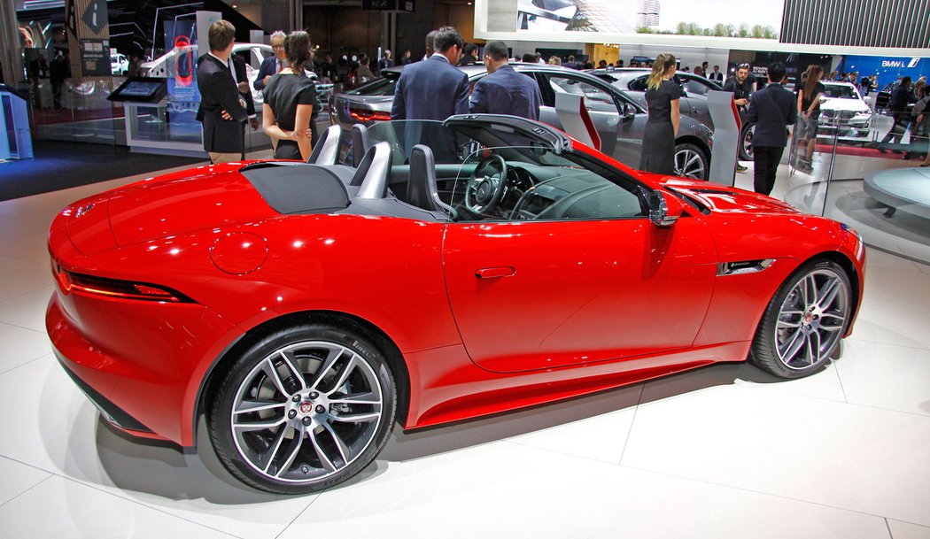 Jaguar F-Type Roadster