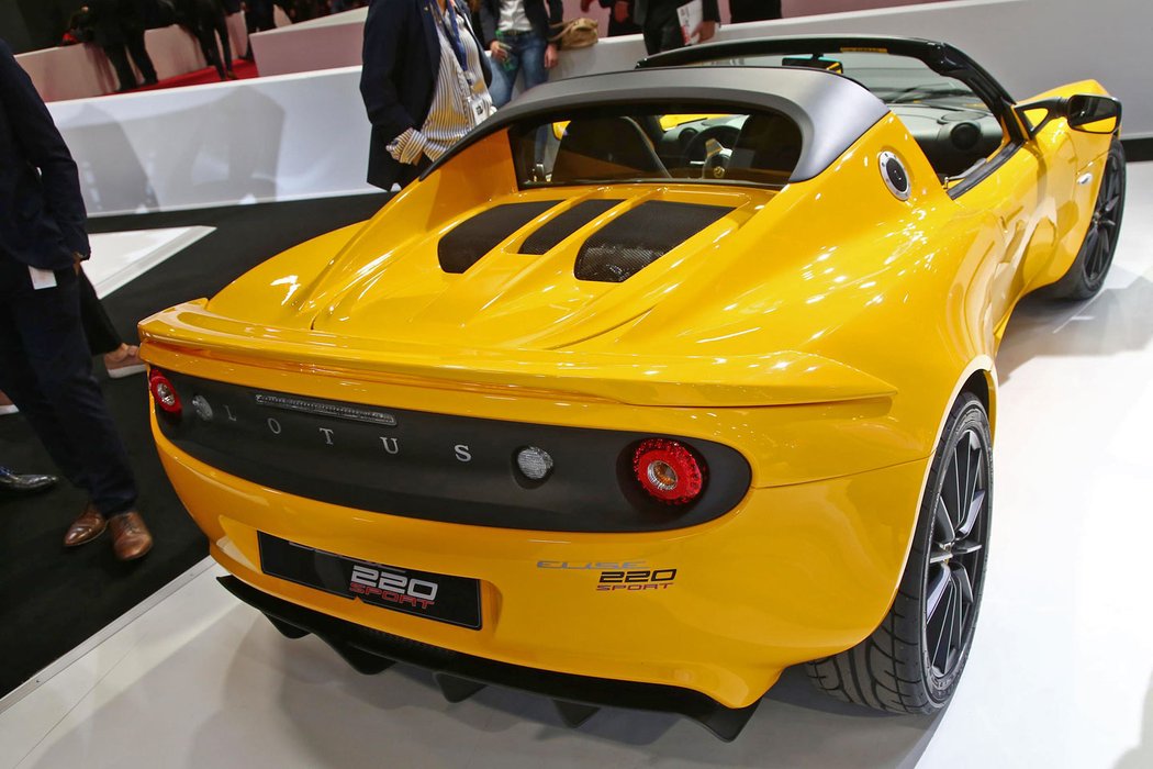 Lotus Elise Sport 220