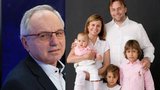 Přední porodník Pařízek: Hledá rodinu z obálky nejslavnější knihy pro těhotné! Urgentně!