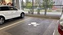 Parkovací místo vyhrazené pro vozidla s kočárky či dětmi Parkovací místo vyhrazené pro vozidla s kočárky či dětmi