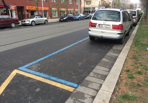 V Praze 3 a 7 zruší na téměř dva týdny platnost modrých parkovacích zón.