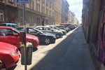 Končí vám v Praze 7 parkovací oprávnění? Radnice vás může upozornit SMSkou.