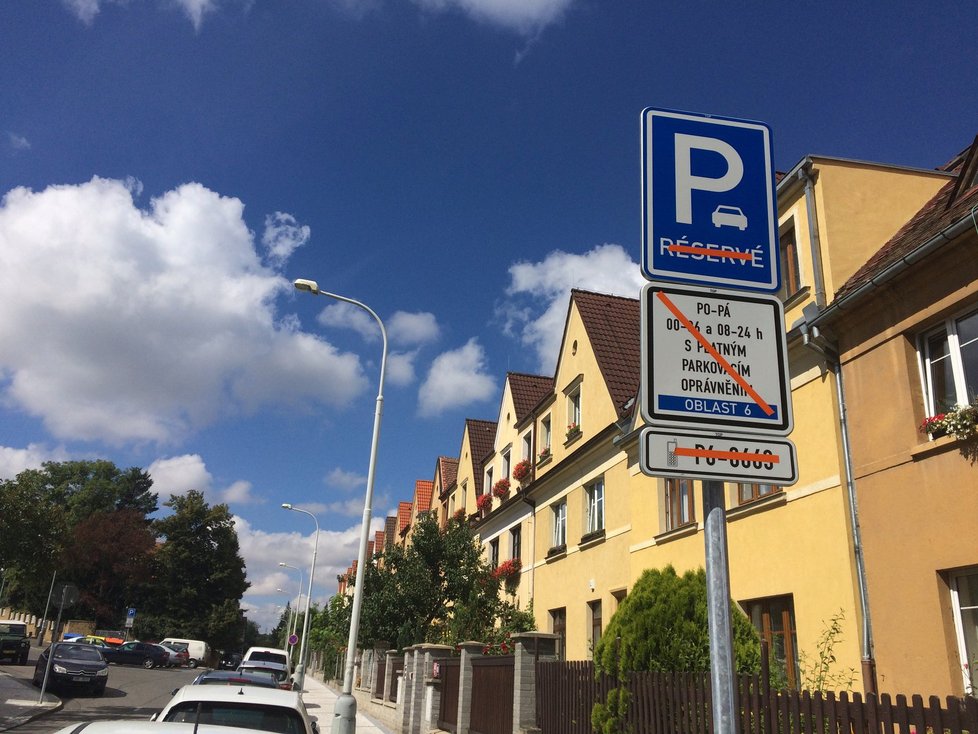 V Praze 5 a Praze 6 začnou modré zóny platit už 24. srpna.