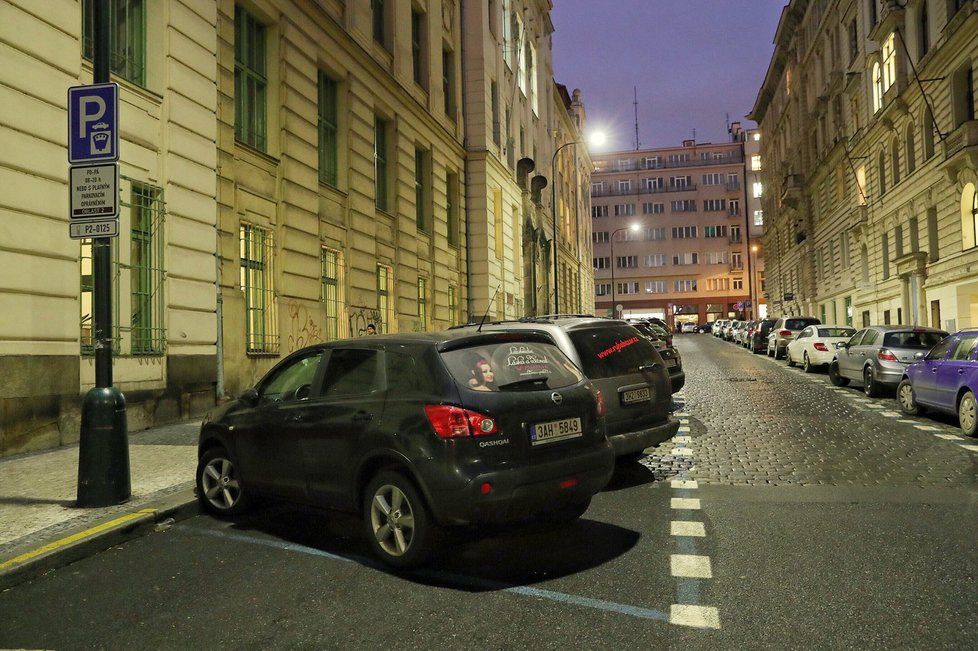 Stírací parkovací lístky půjde v Praze vrátit, žádosti musíte dodat do konce dubna. (Ilustrační foto)