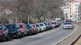 Parkovací zóny v Praze dál neplatí: Město jejich zrušení prodloužilo do 13. dubna
