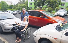 Vlasta Volfová (64) je po operaci mozku na vozíku: Zamítli jí parkovací místo...