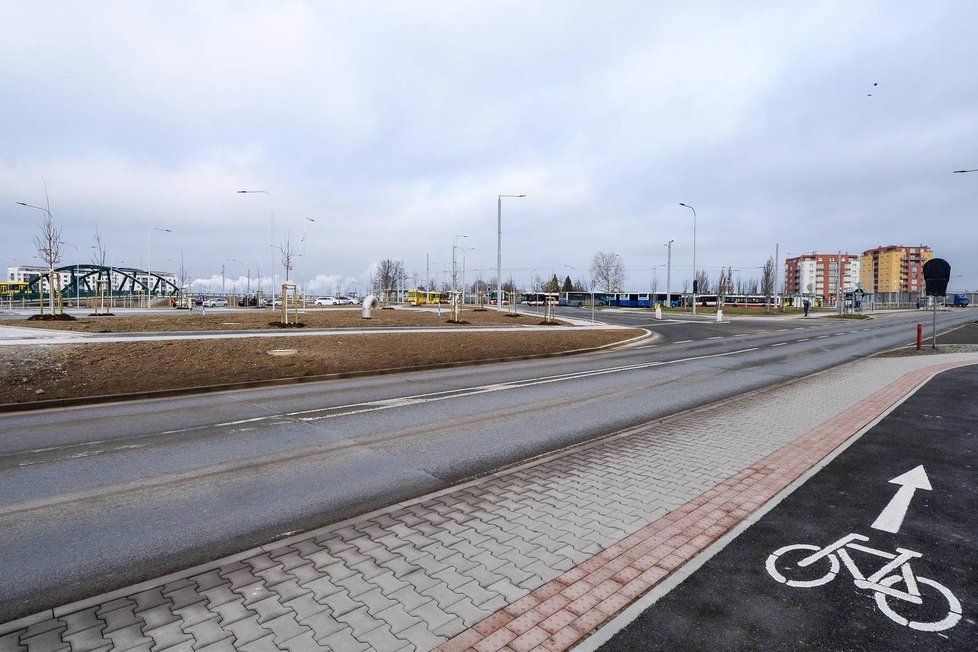 Nově dokončované parkoviště P + R v Kaplířově ulici v Plzni.