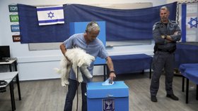 V Izraeli se konaly předčasné parlamentní volby. Výsledky jsou velmi těsné. (17. 9. 2019)