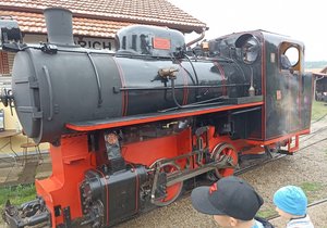 Nadšenci ze zbýšovského muzea v neděli představili opravenou parní lokomoticu z roku 1951.