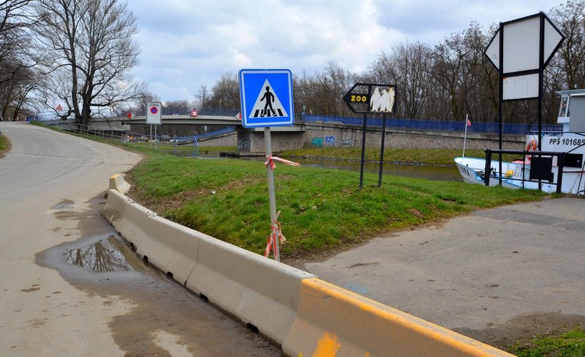 Od víkendu 26. března je možné využít k cestě do zoo i lodní dopravy...