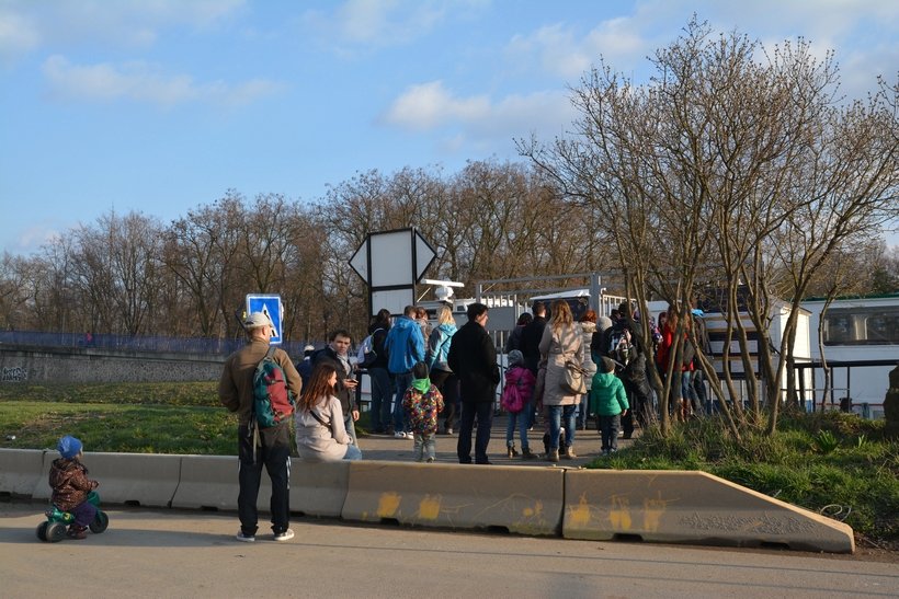 Od víkendu 26. března je možné využít k cestě do zoo i lodní dopravy...