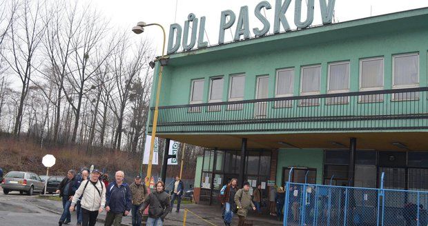 Horničtí odboráři odmítají propouštění v OKD. Jak dlouho přežije Důl Paskov?