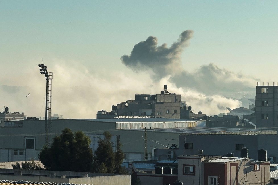 Kouř po útocích v Pásmu Gazy (15.12.2023)