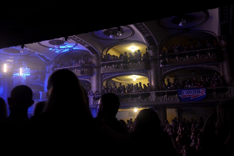 Lucerna přilákala stovky fanoušků folku.