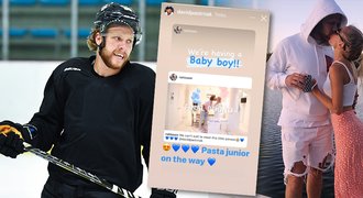 Střelec Pastrňák se opět trefil: Se svou milou čekají přírůstek! Střelec Pastrňák se opět trefil: Se svou milou čekají přírůstek!