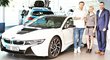 Pastrňák měl předloni hybridní sporťák BMW i8