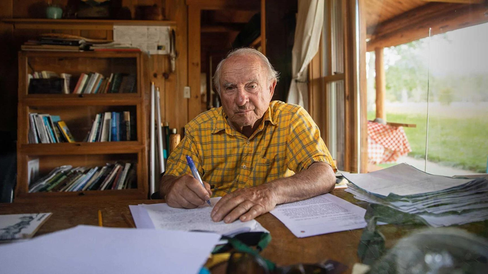 Zakladatel společnosti Patagonia Yvon Chouinard věnuje výnosy firmy na ochranu klimatu