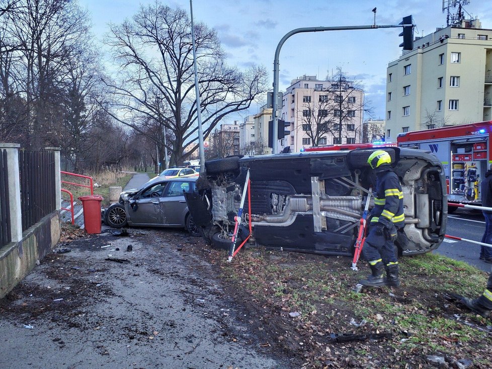 Dopravní nehoda v Patočkově ulici. (9. únor 2024)