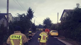 O případu informovali také dobrovolní hasiči z nedaleké obce Milanowek.