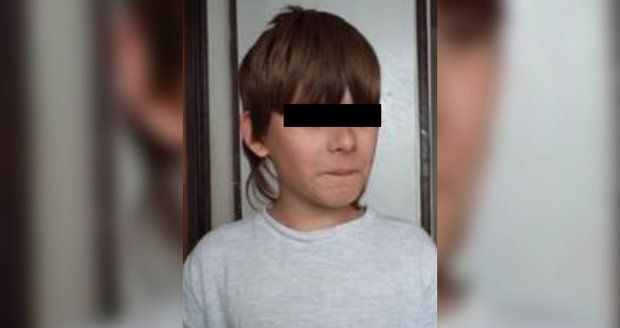 Autistu Jakuba (11) našli: Z Prahy dojel až na Kolínsko