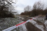 Velká pátrací akce ve Stodůlkách: Policie našla kosterní ostatky, jde o rok starou vraždu?