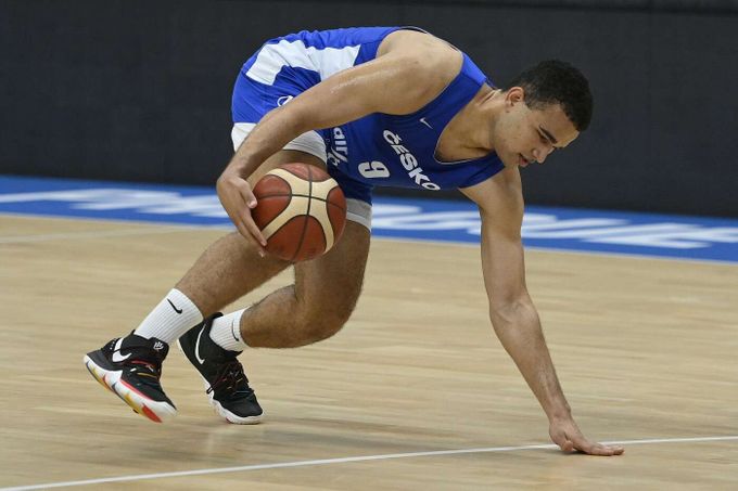 Návrat Samoury: Reprezentace? Neskutečné! Kluby ze 3. francouzské ligy by mohly hrát NBL Návrat Samoury: Reprezentace? Neskutečné! Kluby ze 3. francouzské ligy by mohly hrát NBL