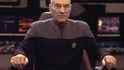 Patrick Stewart jako Jean-Luc Picard. Patrick Stewart jako Jean-Luc Picard.