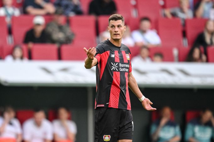 ONLINE: Leverkusen - Freiburg. Potvrdí Schick formu? V akci i Hložek s Coufalem ONLINE: Leverkusen - Freiburg. Potvrdí Schick formu? V akci i Hložek s Coufalem