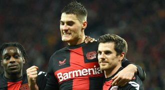 Famózní Schick! Nasázel hattrick za poločas, ale... Leverkusen dál kraluje