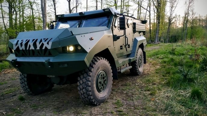 Armáda by mohla nakoupit i obrněné vozidlo Patriot na podvozku Tatra