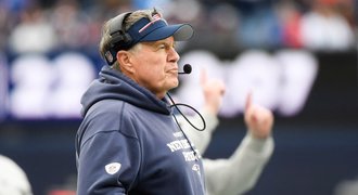 O legendárního trenéra není zájem. Skončí Belichick opět po boku Bradyho?