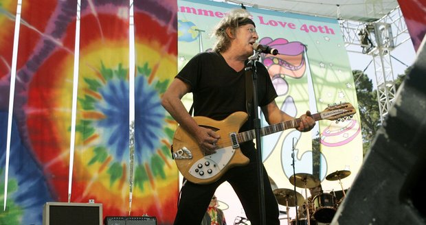 Rocker Paul Kantner ze skupiny Jefferson Airplane.